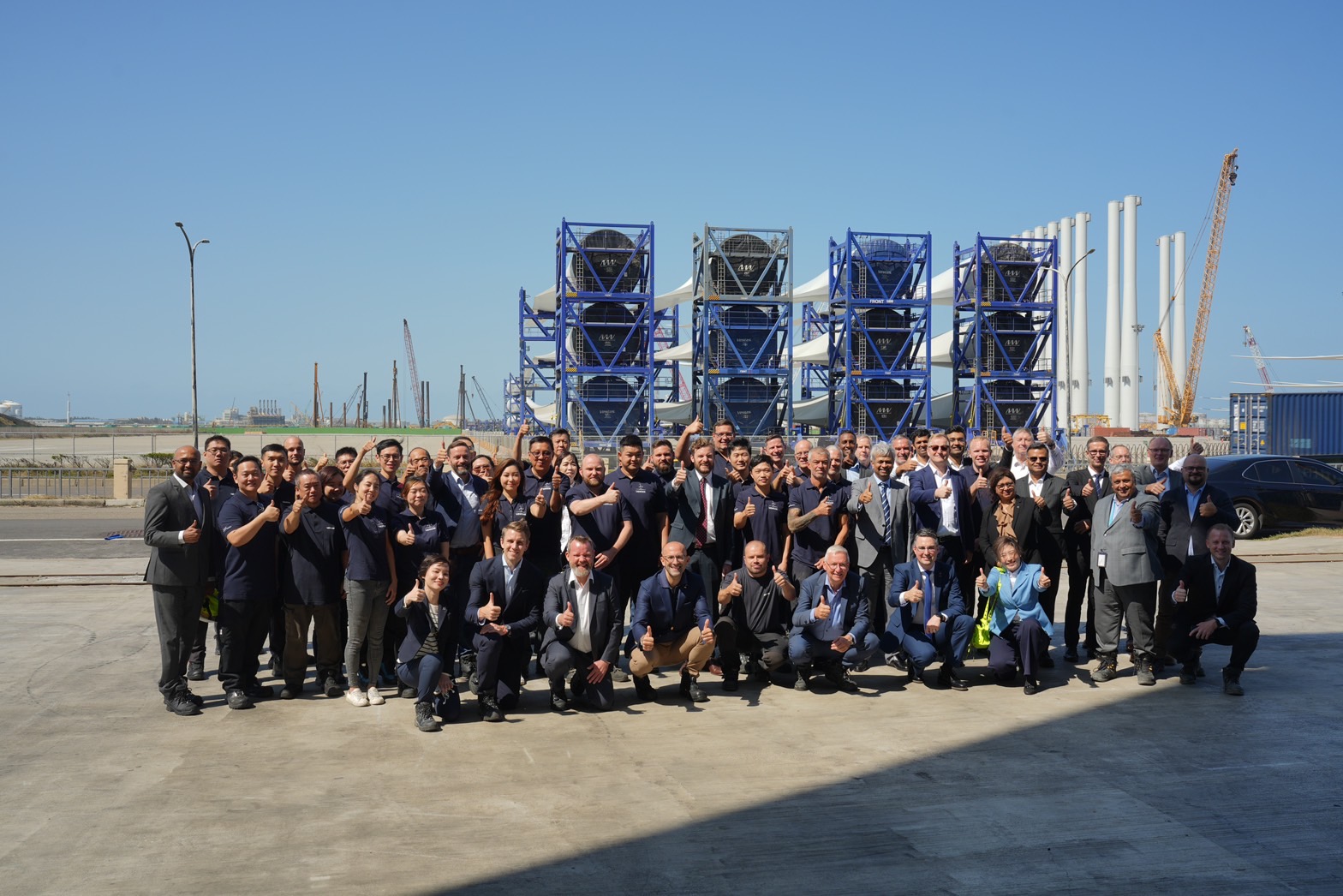 S__2261664_0.jpg (374 KB)