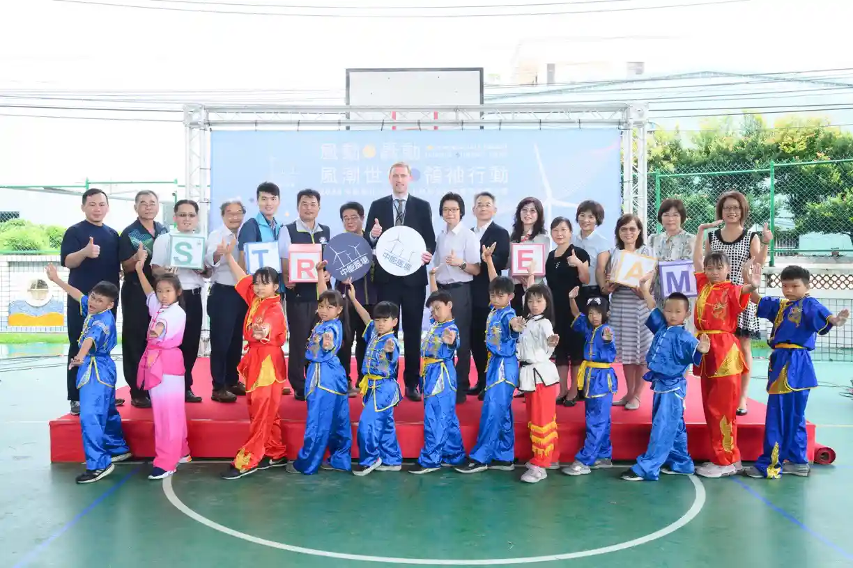 01_profile.webp (65 KB)