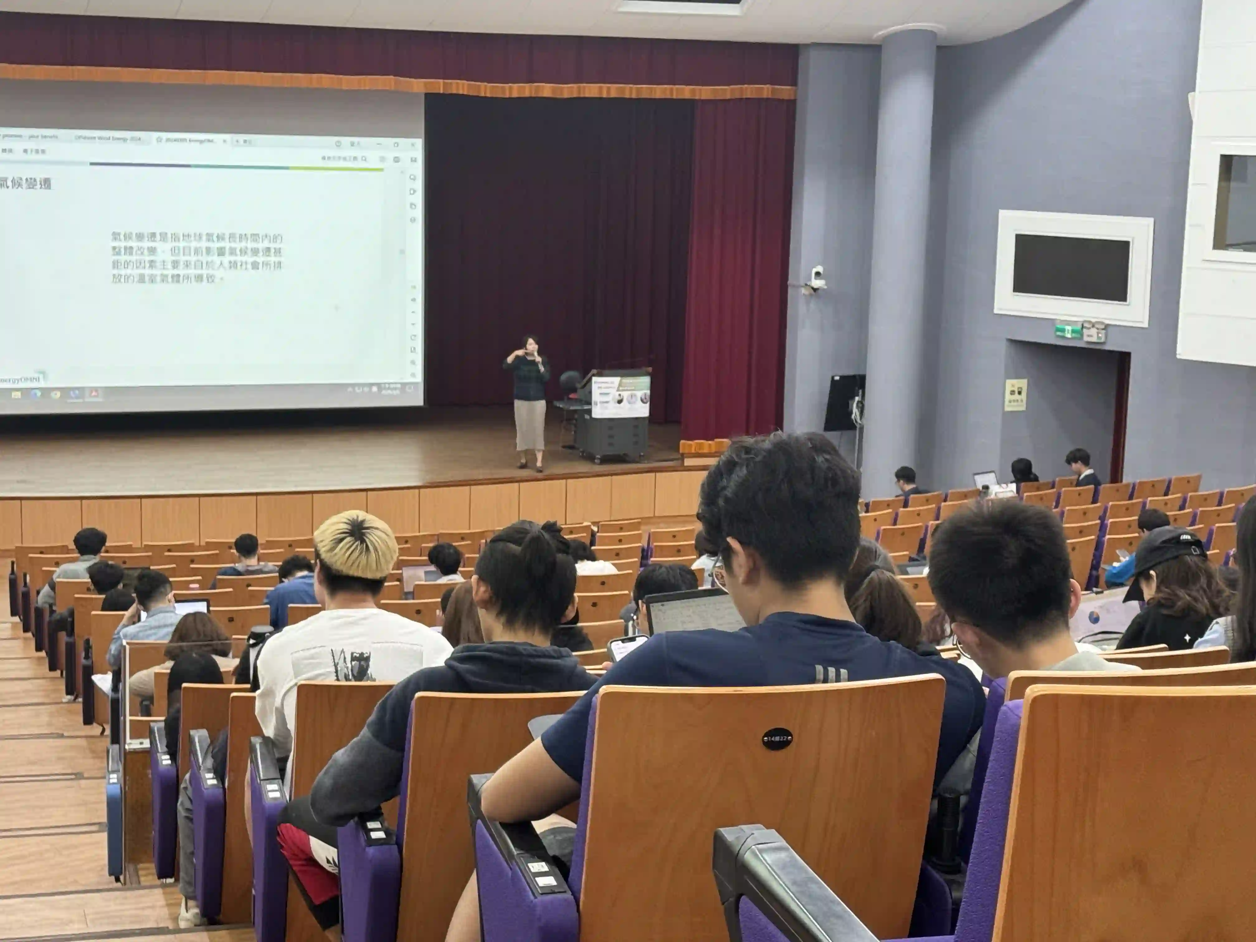 1_109KB.webp (109 KB)