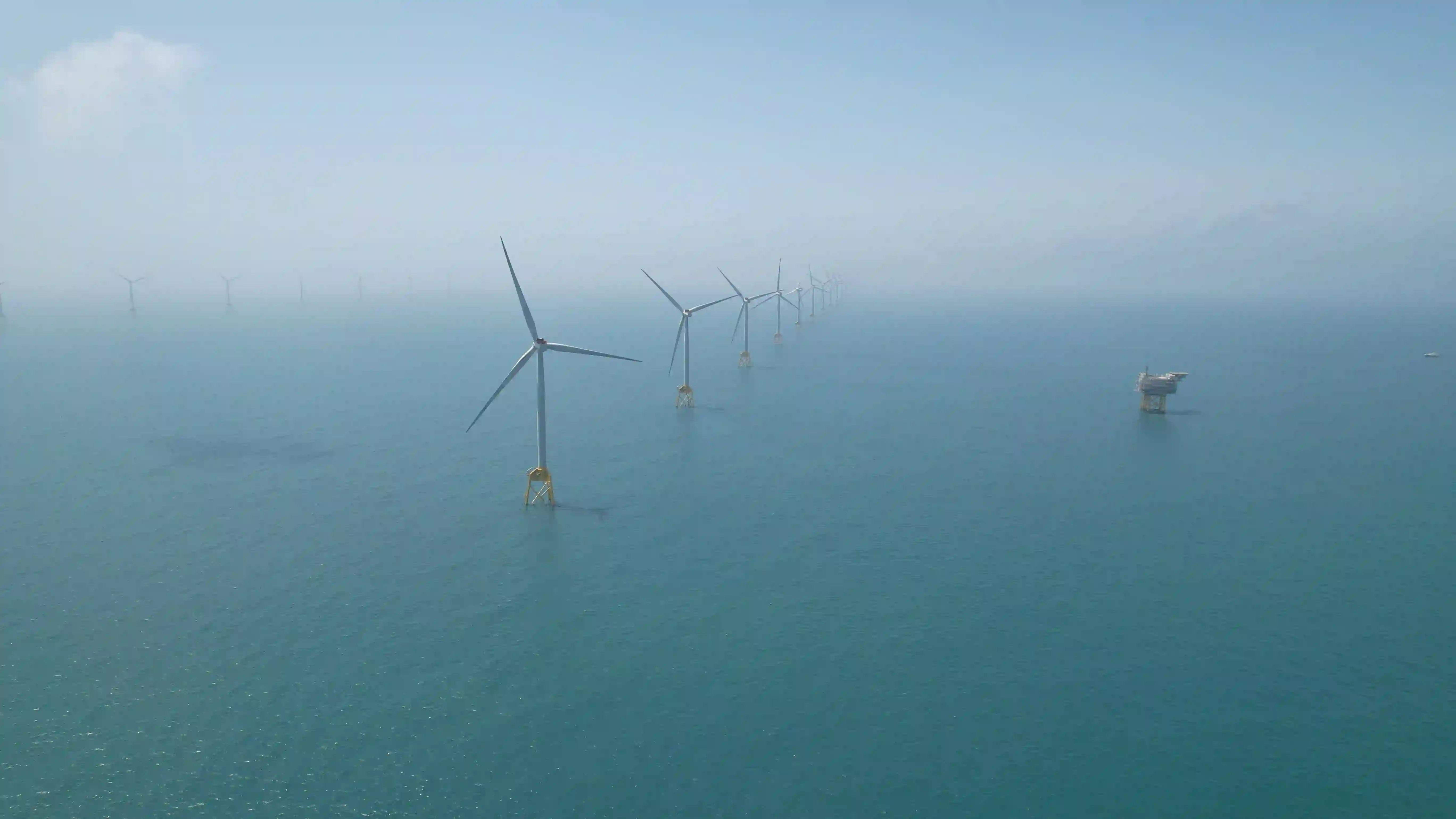 沃旭 900 MW 大彰化東南及西南第一階段離岸風場完工併聯