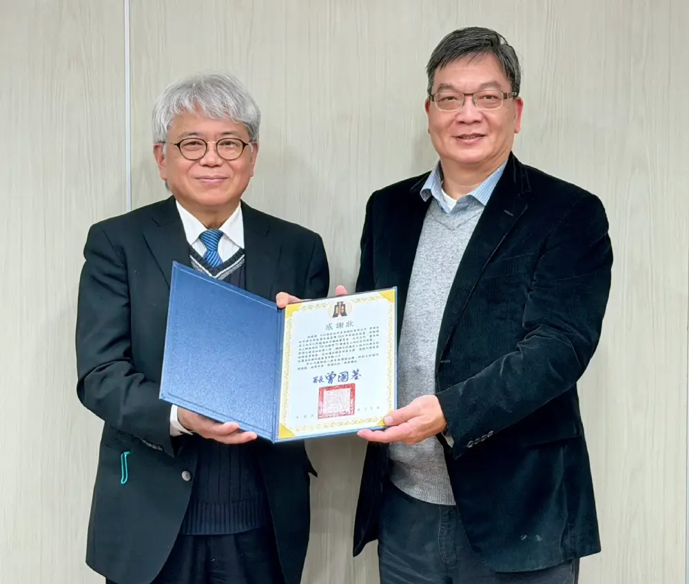 20260123_shinfox2.webp (45 KB)