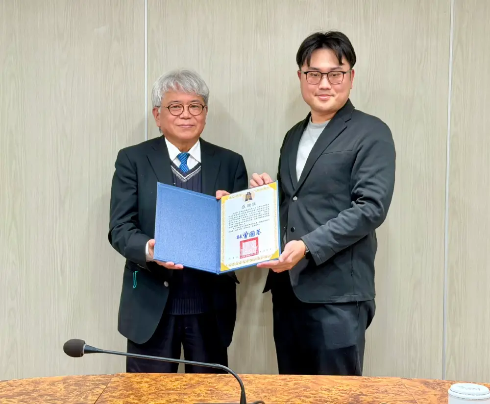 20260123_shinfox3.webp (46 KB)