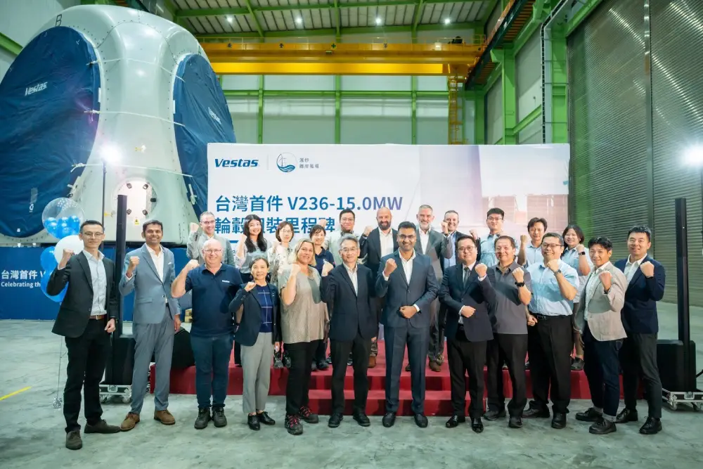 Vestas 完成臺灣首座 V236-15.0 MW™ 離岸風機輪轂組裝　渢妙一期取得重要進展